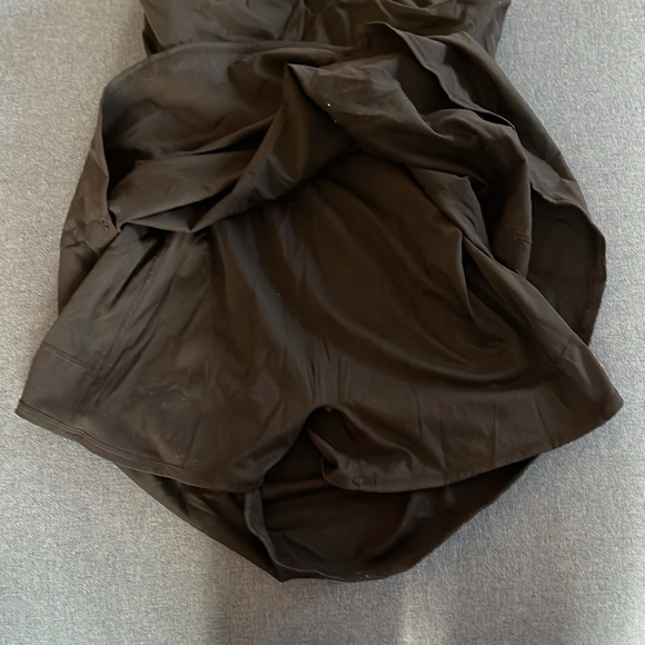 Athletic Dress - Picture 3 of 4